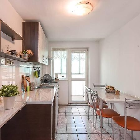 Spacious And Cozy 3 Bedroom Apartment In Downtown Sofia Exterior photo